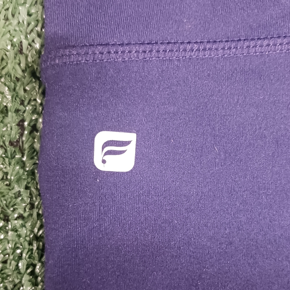 Fabletics Cropped Legging - Picture 2 of 2